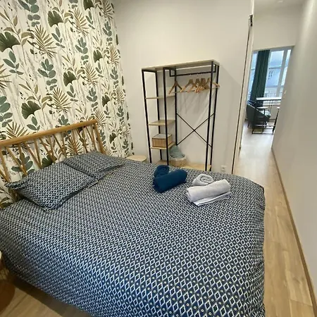 Joli Appartement F2 Plein Centre Coutances Extérieur photo