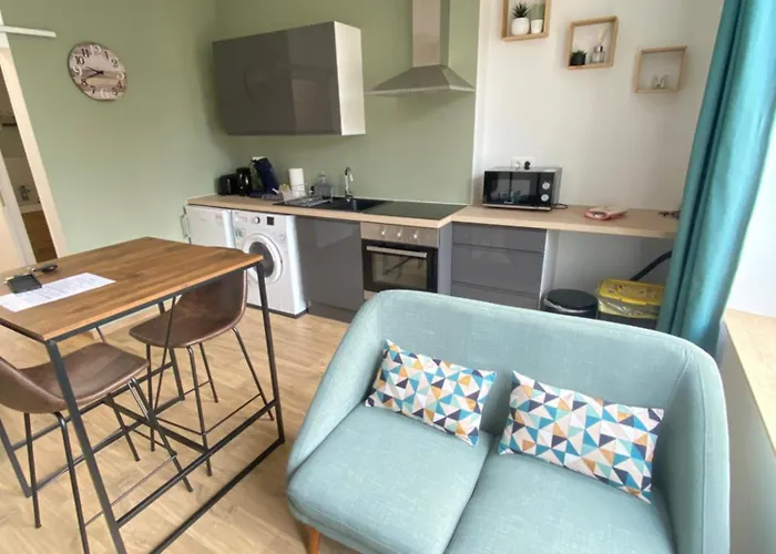 Joli Appartement F2 Plein Centre Coutances